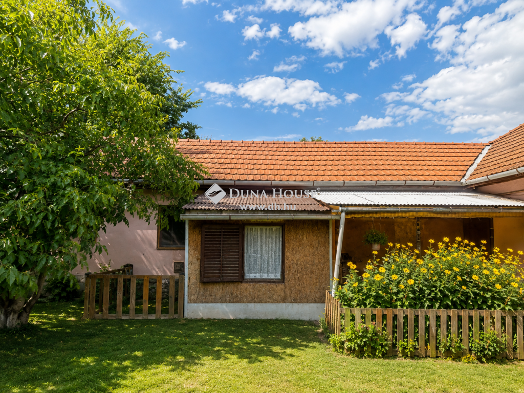 For sale House 2225 Üllő, 
