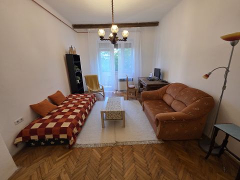 Eladó Lakás 1143 Budapest 14. kerület Erkélyes, zöldre néző polgári otthon!