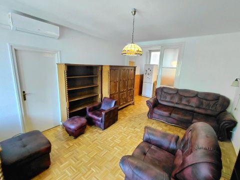 Kiadó Lakás 4024 Debrecen Sétálóutcáján 