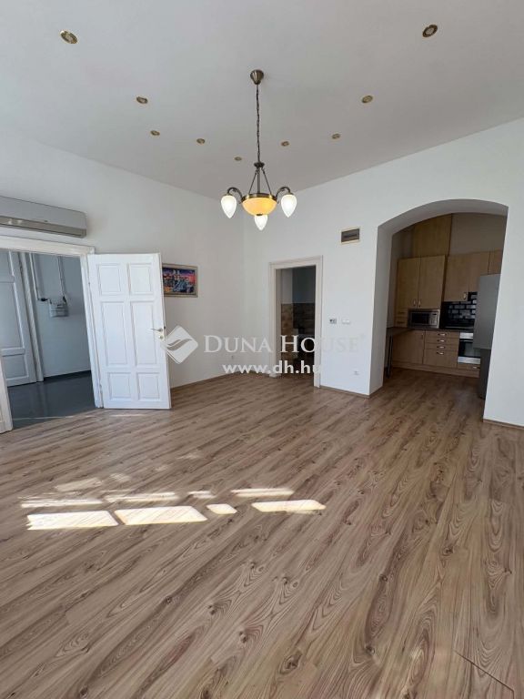 9400 Sopron , Várkerület — 1/14