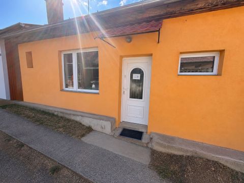 Eladó Ház 2027 Dömös 