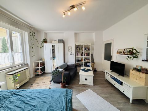 Eladó Lakás 4028 Debrecen , A Műszaki főiskola közvetlen szomszédságában.