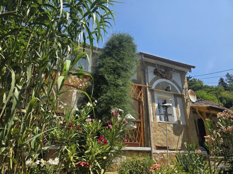 Eladó Mezőgazdasági 2621 Verőce , Verőce - Borbély-hegy