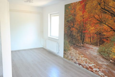 Eladó Lakás 1202 Budapest 20. kerület , Kispesthez közeli 6 lakásos kockaházból, saját garázs+tároló