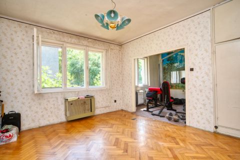 Eladó Lakás 1163 Budapest 16. kerület Lándzsa Utcai Lakótelep