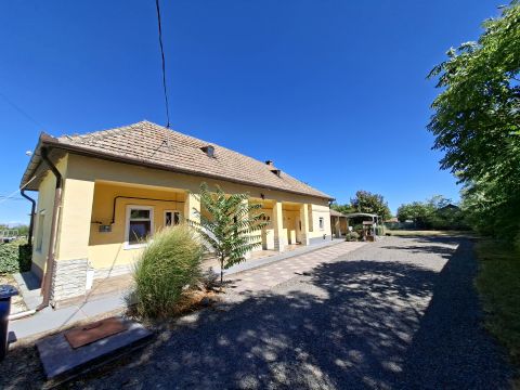 Eladó Ház 3388 Poroszló 