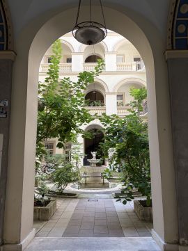 Eladó Lakás 1064 Budapest 6. kerület 