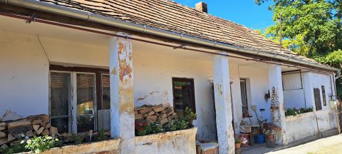 Eladó Ház 8191 Öskü 
