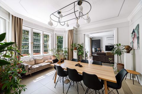 Eladó Lakás 1122 Budapest 12. kerület , Kissvábhegyen, villaházban komplett szint, luxus