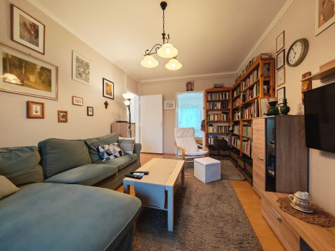 Eladó Lakás 8000 Székesfehérvár 