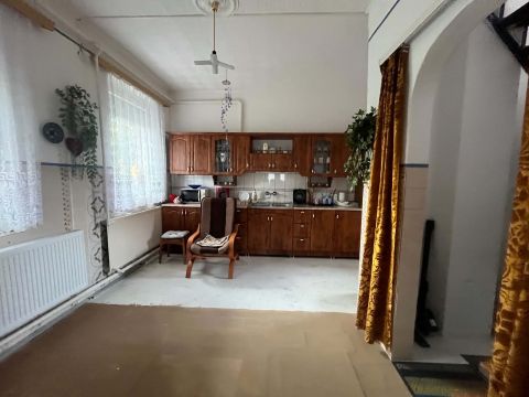 Eladó Ház 2746 Jászkarajenő 
