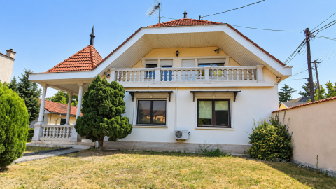 Eladó Ház 1158 Budapest 15. kerület , Pestújhely kertváros, családi ház