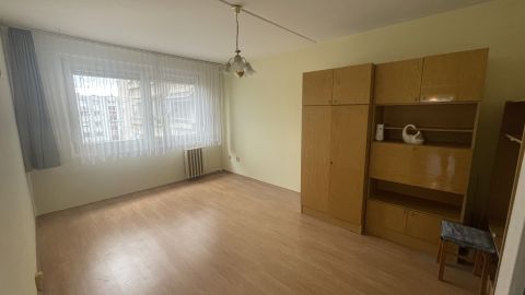 Eladó Lakás 9024 Győr , GYŐR MARCALVÁROS II. ELADÓ PANELLAKÁS LIFTES TÁRSASHÁZBAN