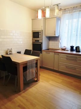 Eladó Lakás 1149 Budapest 14. kerület Bosnyák tér közelében csendes utcában