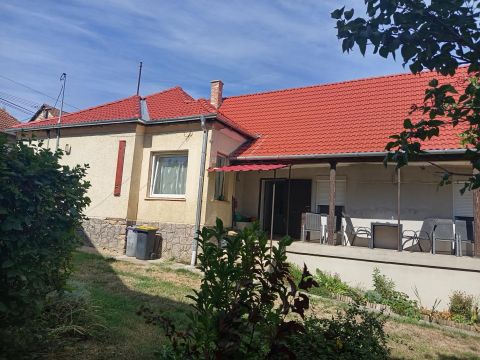 Eladó Ház 7300 Komló 