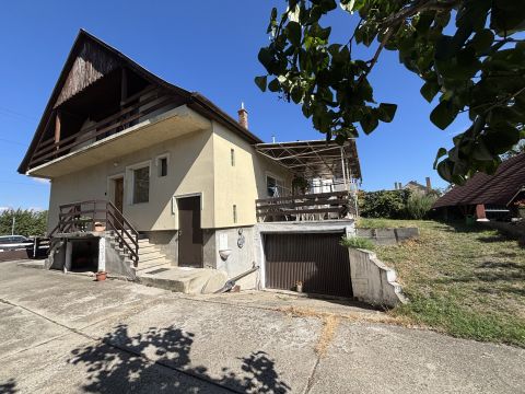 Eladó Ház 2534 Tát 