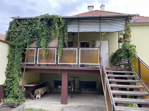 Eladó Ház 6522 Gara a központban