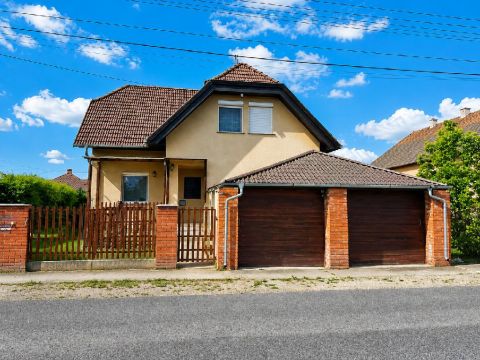 Eladó Ház 2315 Szigethalom , 2315 Szigethalom, Szigethalom