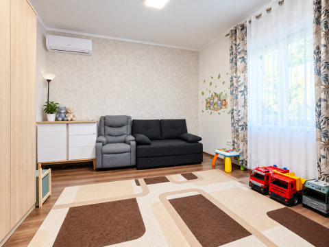 Eladó Ház 6065 Lakitelek központhoz közel