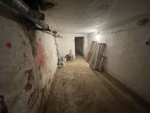 Eladó Tároló/Raktár 9700 Szombathely Széll Kálmán utcában