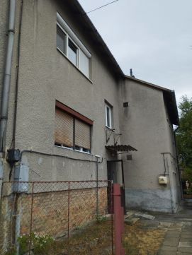 Eladó Lakás 8100 Várpalota 