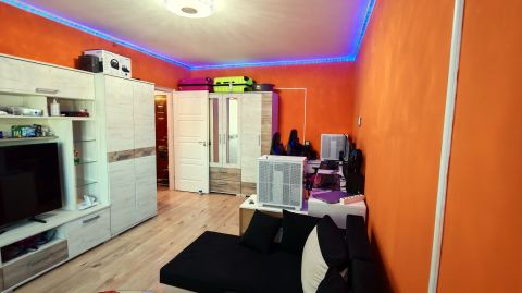 Eladó Lakás 2800 Tatabánya 