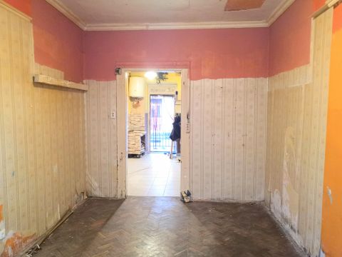 Eladó Lakás 1086 Budapest 8. kerület Kálvária térnél, azonnal birtokba vehető
