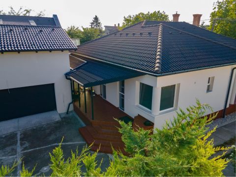 Eladó Ház 9011 Győr Sugár utca közelében