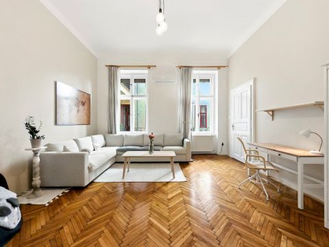 Eladó Lakás 1091 Budapest 9. kerület , Kálvin tér közelében