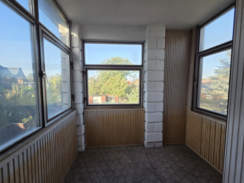 Eladó Ház 1174 Budapest 17. kerület 17, kerületben ikerház, 483 m²-es kert, 72 m2 lakótér,garázs