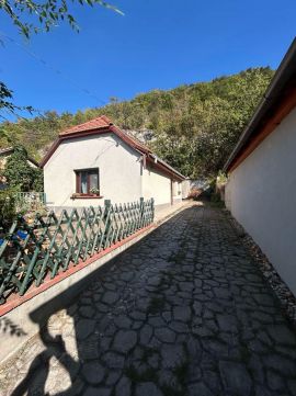 Eladó Ház 2800 Tatabánya 