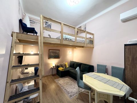 Eladó Lakás 1077 Budapest 7. kerület , Bethlen-Garay sarok