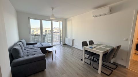 Eladó Lakás 1134 Budapest 13. kerület , Napfényes, erkélyes, 3 szobás lakás magas emeleten, modern t