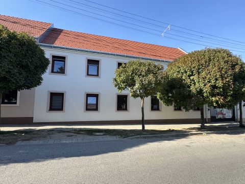 Eladó Lakás 7720 Pécsvárad 