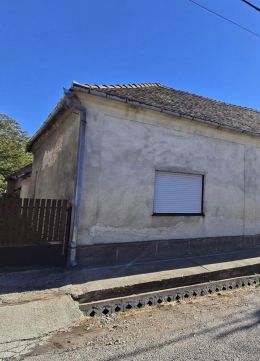Eladó Ház 7940 Szentlőrinc 