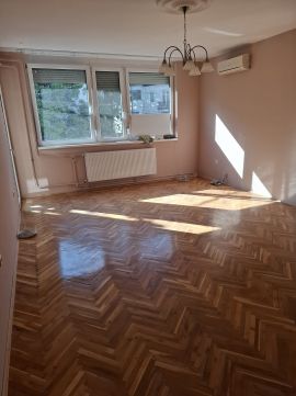 Eladó Lakás 6723 Szeged , Felsővároson  lakás, garázzsal együtt eladó.