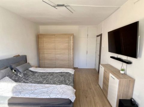 Eladó Lakás 5600 Békéscsaba Lencsési ltp.-n 3. emeleti, 48 nm-es, felújított lakás